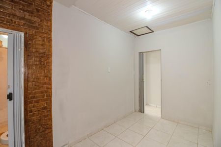 Casa à venda com 330m², 2 quartos e 2 vagasSuíte 2