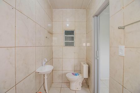 Casa à venda com 330m², 2 quartos e 2 vagasBanheiro da Suíte 1