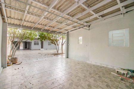 Casa à venda com 330m², 2 quartos e 2 vagasGaragem