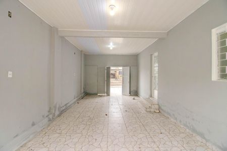 Casa à venda com 330m², 2 quartos e 2 vagasGaragem