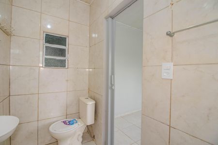 Casa à venda com 330m², 2 quartos e 2 vagasBanheiro da Suíte 1