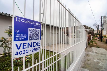 Casa à venda com 330m², 2 quartos e 2 vagasPlaquinha
