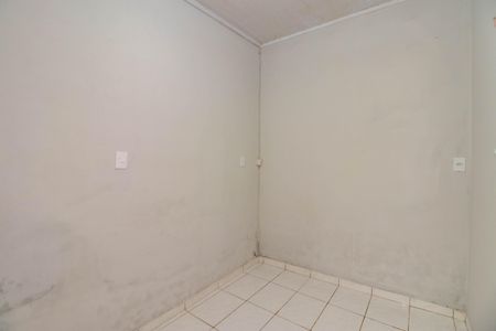 Casa à venda com 330m², 2 quartos e 2 vagasEdícula - Quarto