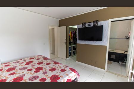 Casa à venda com 230m², 4 quartos e 4 vagas Casa à venda com 230m², 4 quartos e 4 vagasSuíte 1