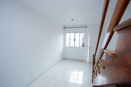 Casa de condomínio para alugar com 80m², 2 quartos e 1 vaga Casa de condomínio para alugar com 80m², 2 quartos e 1 vagaSala