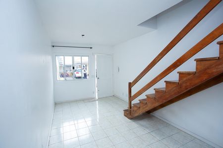 Casa de condomínio para alugar com 80m², 2 quartos e 1 vaga Casa de condomínio para alugar com 80m², 2 quartos e 1 vagaSala