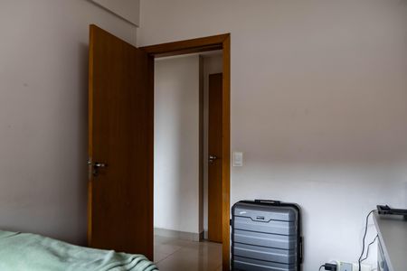 Apartamento para alugar com 80m², 2 quartos e 2 vagas Apartamento para alugar com 80m², 2 quartos e 2 vagasQuarto