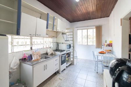 Casa à venda com 502m², 3 quartos e 2 vagas Casa à venda com 502m², 3 quartos e 2 vagasCozinha