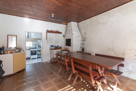 Casa à venda com 502m², 3 quartos e 2 vagas Casa à venda com 502m², 3 quartos e 2 vagasChurrasqueira