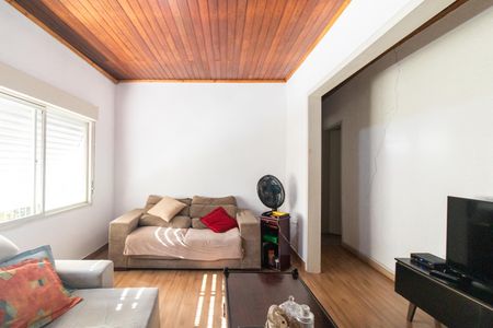 Casa à venda com 502m², 3 quartos e 2 vagas Casa à venda com 502m², 3 quartos e 2 vagasSala