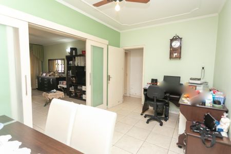 Casa à venda com 220m², 3 quartos e 2 vagas Casa à venda com 220m², 3 quartos e 2 vagasSala de Jantar