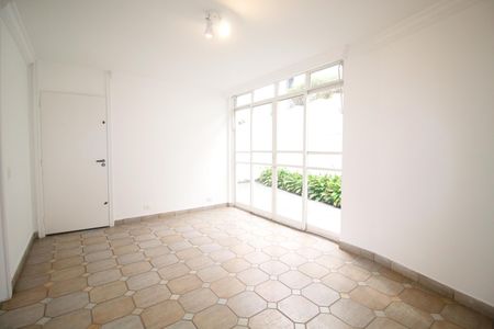 Casa à venda com 290m², 5 quartos e 2 vagasQuarto1