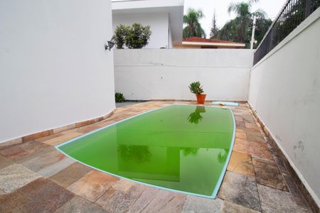 Casa à venda com 290m², 5 quartos e 2 vagasQuintal