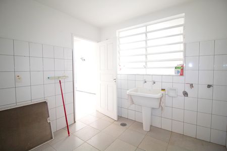 Casa à venda com 290m², 5 quartos e 2 vagasÁrea de Serviço