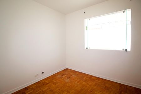 Casa à venda com 290m², 5 quartos e 2 vagasQuarto de Serviço