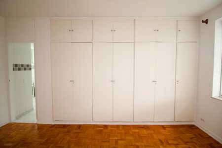 Casa à venda com 290m², 5 quartos e 2 vagasQuarto 3