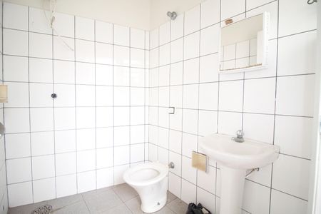 Casa à venda com 290m², 5 quartos e 2 vagasBanheiro de Serviço