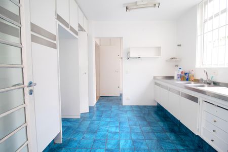 Casa à venda com 290m², 5 quartos e 2 vagasCozinha