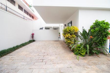 Casa à venda com 290m², 5 quartos e 2 vagasQuintal