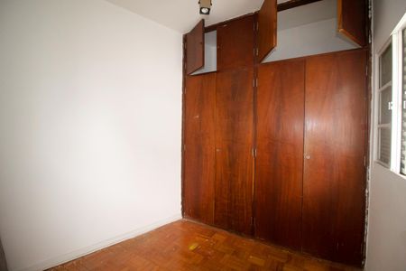 Casa à venda com 290m², 5 quartos e 2 vagasQuarto de Serviço