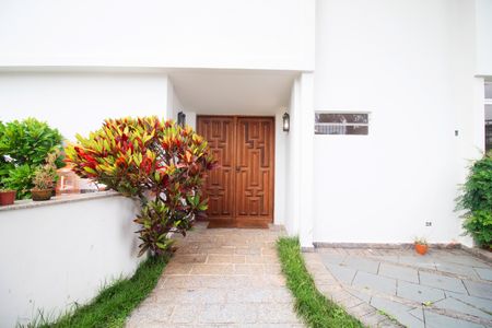 Casa à venda com 290m², 5 quartos e 2 vagasQuintal