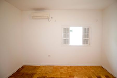 Casa à venda com 290m², 5 quartos e 2 vagasQuarto 3