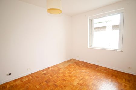 Casa à venda com 290m², 5 quartos e 2 vagasQuarto 3