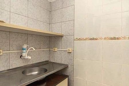 Casa para alugar com 216m², 4 quartos e 2 vagas