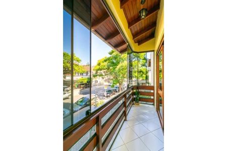 Casa para alugar com 216m², 4 quartos e 2 vagas Casa para alugar com 216m², 4 quartos e 2 vagasvaranda