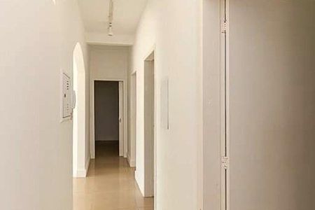 Casa para alugar com 216m², 4 quartos e 2 vagas