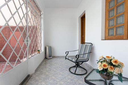 Casa à venda com 192m², 2 quartos e 3 vagasVaranda de Entrada