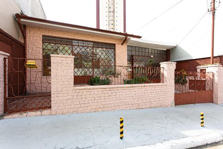 Casa à venda com 192m², 2 quartos e 3 vagasFachada