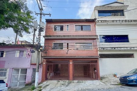 Casa à venda com 300m², 2 quartos e 2 vagasFachada