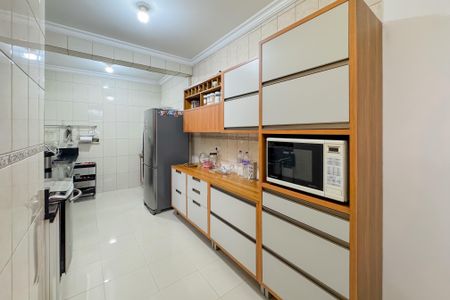 Casa à venda com 300m², 2 quartos e 2 vagasCozinha