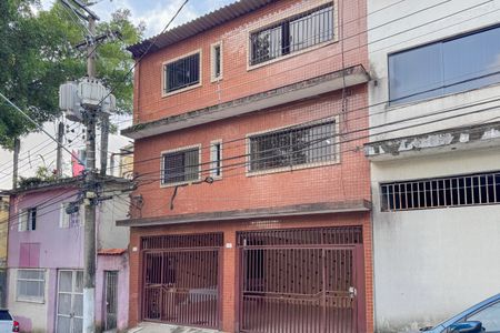 Casa à venda com 300m², 2 quartos e 2 vagasFachada
