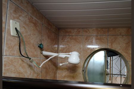 Casa à venda com 62m², 3 quartos e 2 vagasBanheiro