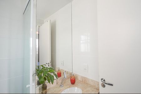 Apartamento à venda com 60m², 3 quartos e 1 vaga Apartamento à venda com 60m², 3 quartos e 1 vagaBanheiro da Suíte