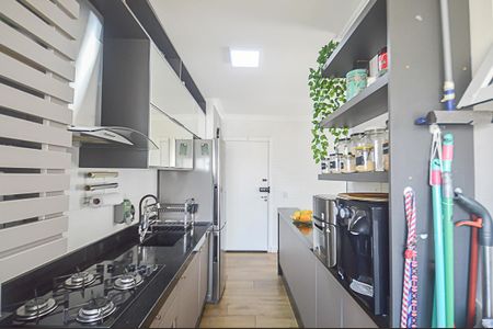 Apartamento à venda com 60m², 3 quartos e 1 vaga Apartamento à venda com 60m², 3 quartos e 1 vagaCozinha e Área de Serviço