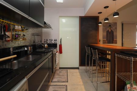 Apartamento para alugar com 100m², 2 quartos e 2 vagasCozinha