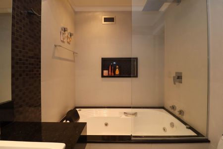 Apartamento para alugar com 100m², 2 quartos e 2 vagasBanheiro da Suíte 2