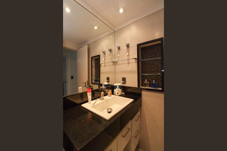 Apartamento para alugar com 100m², 2 quartos e 2 vagasBanheiro da Suíte 1