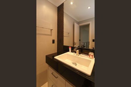 Apartamento para alugar com 100m², 2 quartos e 2 vagasBanheiro da Suíte 2