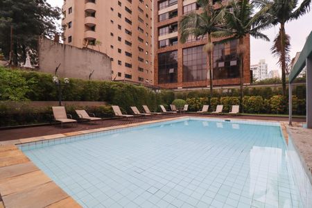 Apartamento para alugar com 100m², 2 quartos e 2 vagasPiscina