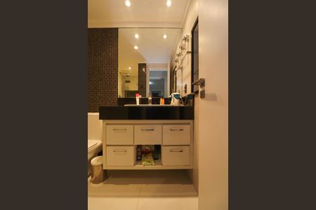 Apartamento para alugar com 100m², 2 quartos e 2 vagasBanheiro da Suíte 1