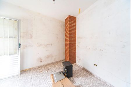 Casa à venda com 214m², 4 quartos e 2 vagas Casa à venda com 214m², 4 quartos e 2 vagasQuarto de Serviço