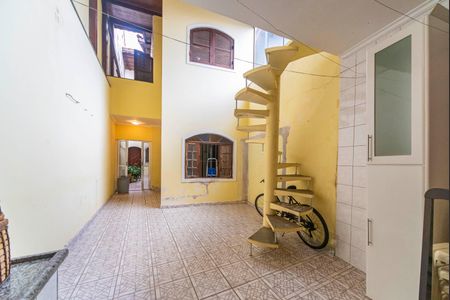Casa à venda com 214m², 4 quartos e 2 vagas Casa à venda com 214m², 4 quartos e 2 vagasÁrea gourmet