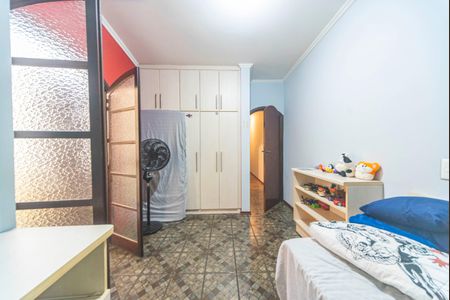 Casa à venda com 214m², 4 quartos e 2 vagas Casa à venda com 214m², 4 quartos e 2 vagasQuarto 2