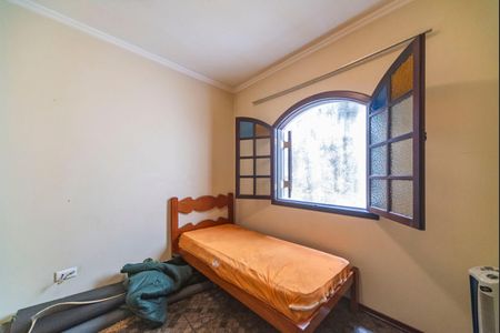 Casa à venda com 214m², 4 quartos e 2 vagas Casa à venda com 214m², 4 quartos e 2 vagasQuarto 1