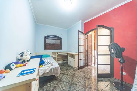 Casa à venda com 214m², 4 quartos e 2 vagas Casa à venda com 214m², 4 quartos e 2 vagasQuarto 2