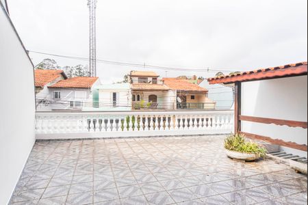 Casa à venda com 214m², 4 quartos e 2 vagas Casa à venda com 214m², 4 quartos e 2 vagasVaranda do Quarto 3